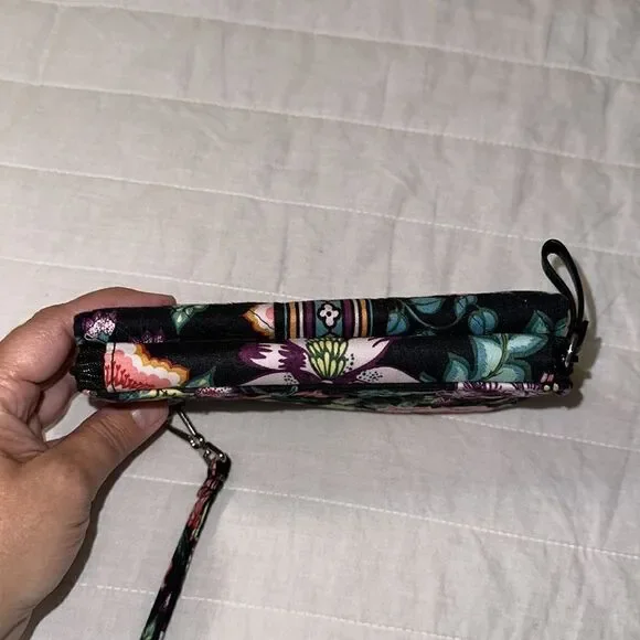 Vera Bradley Iconic RFID Black Multi Quilted Wallet Wristlet Vines Floral - Picture 8 of 12